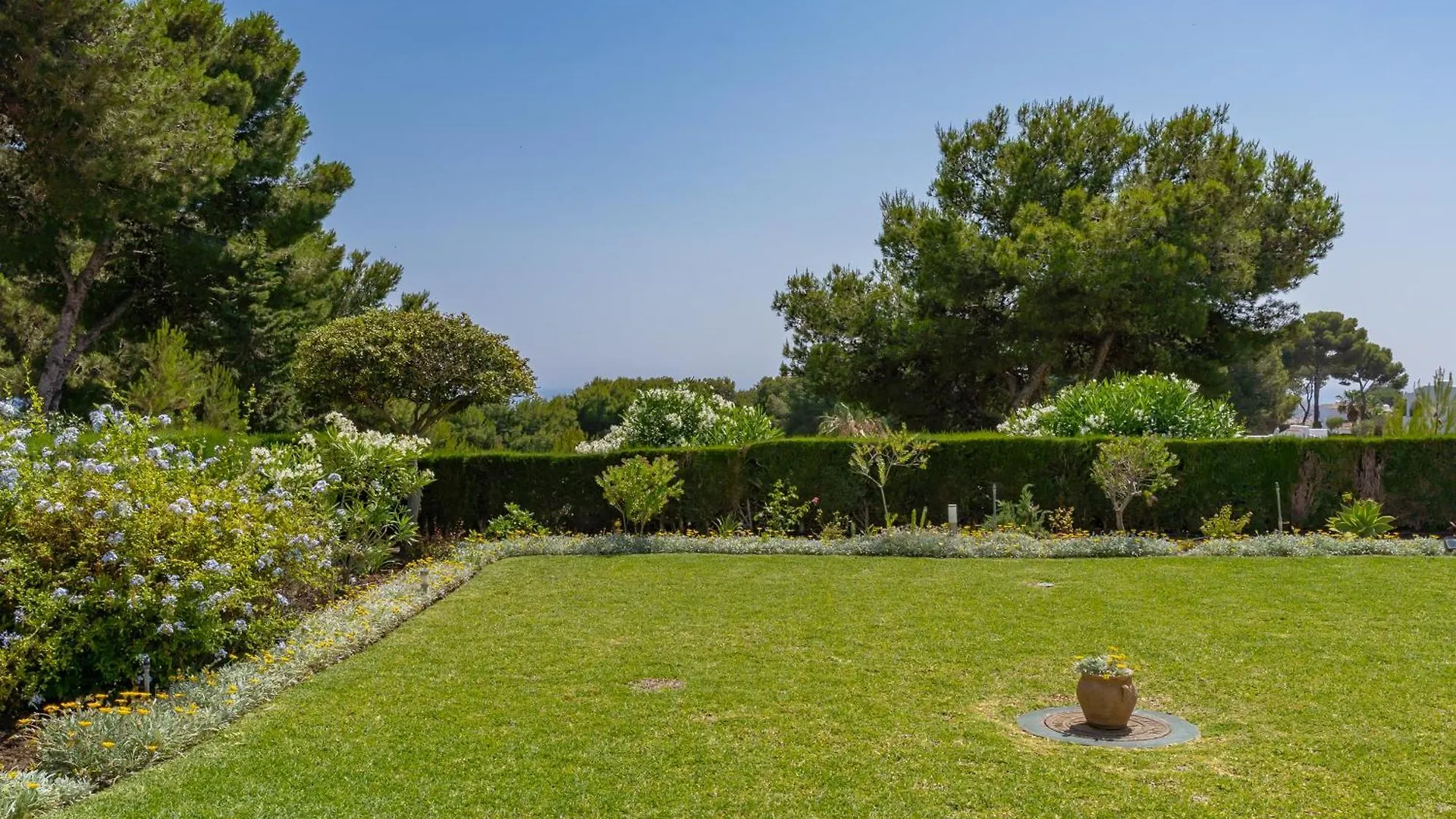 Elegant Apartment In Miraflores La Cala De Mijas